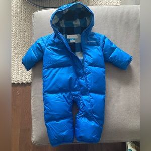NEW Columbia Snuggly Bunny Bunting snowsuit. Size 6-12 months.